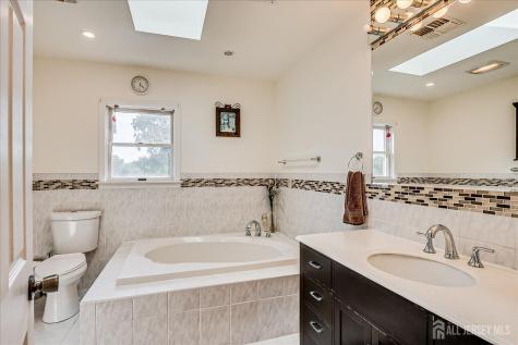 154 Dutton Street Franklin Twsp NJ 08873