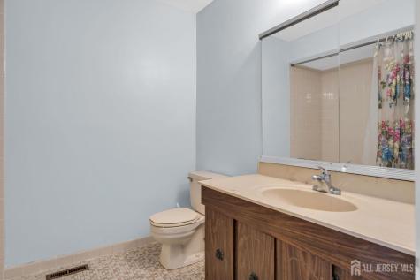 25 Paine Court East Brunswick NJ 08816