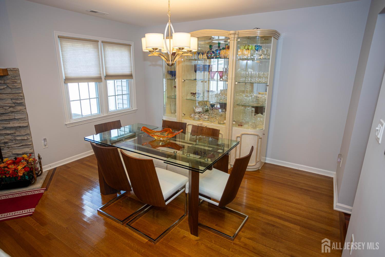 113 Woodmere Drive Sayreville NJ 08859