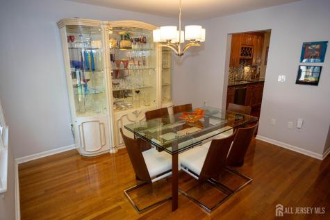 113 Woodmere Drive Sayreville NJ 08859