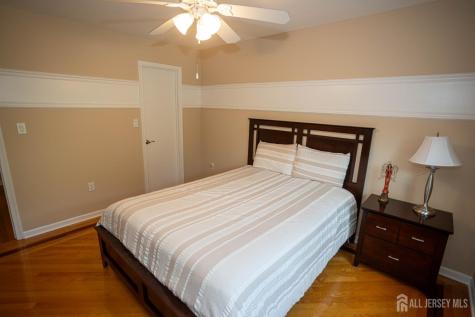 113 Woodmere Drive Sayreville NJ 08859