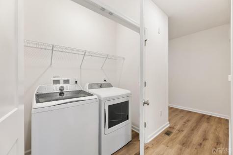86 Depot Way Dunellen NJ 08812
