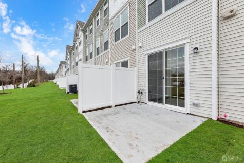 86 Depot Way Dunellen NJ 08812