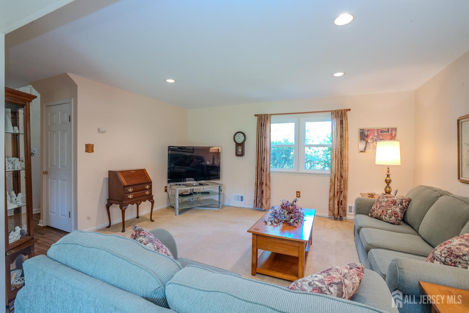 31 Pullman Loop South Brunswick NJ 08810