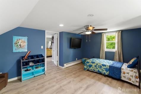 45 Kendall Drive Sayreville NJ 08859