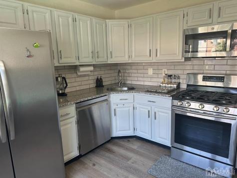 14 Albury Way North Brunswick NJ 08902