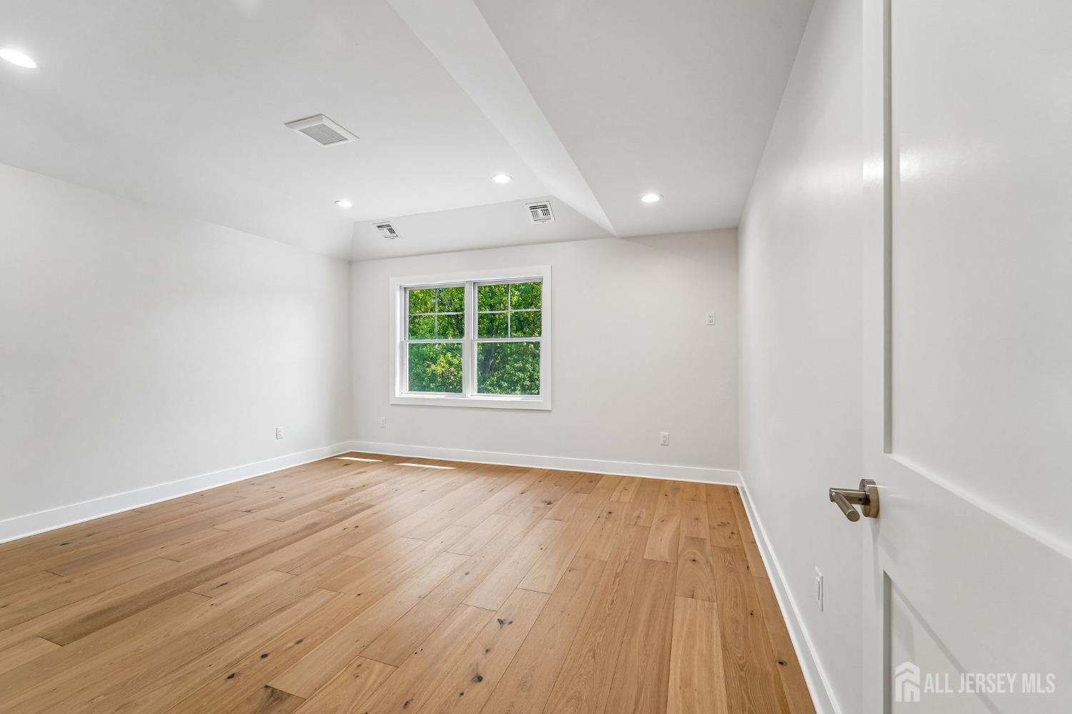 11 Scarlet Drive Piscataway NJ 08854
