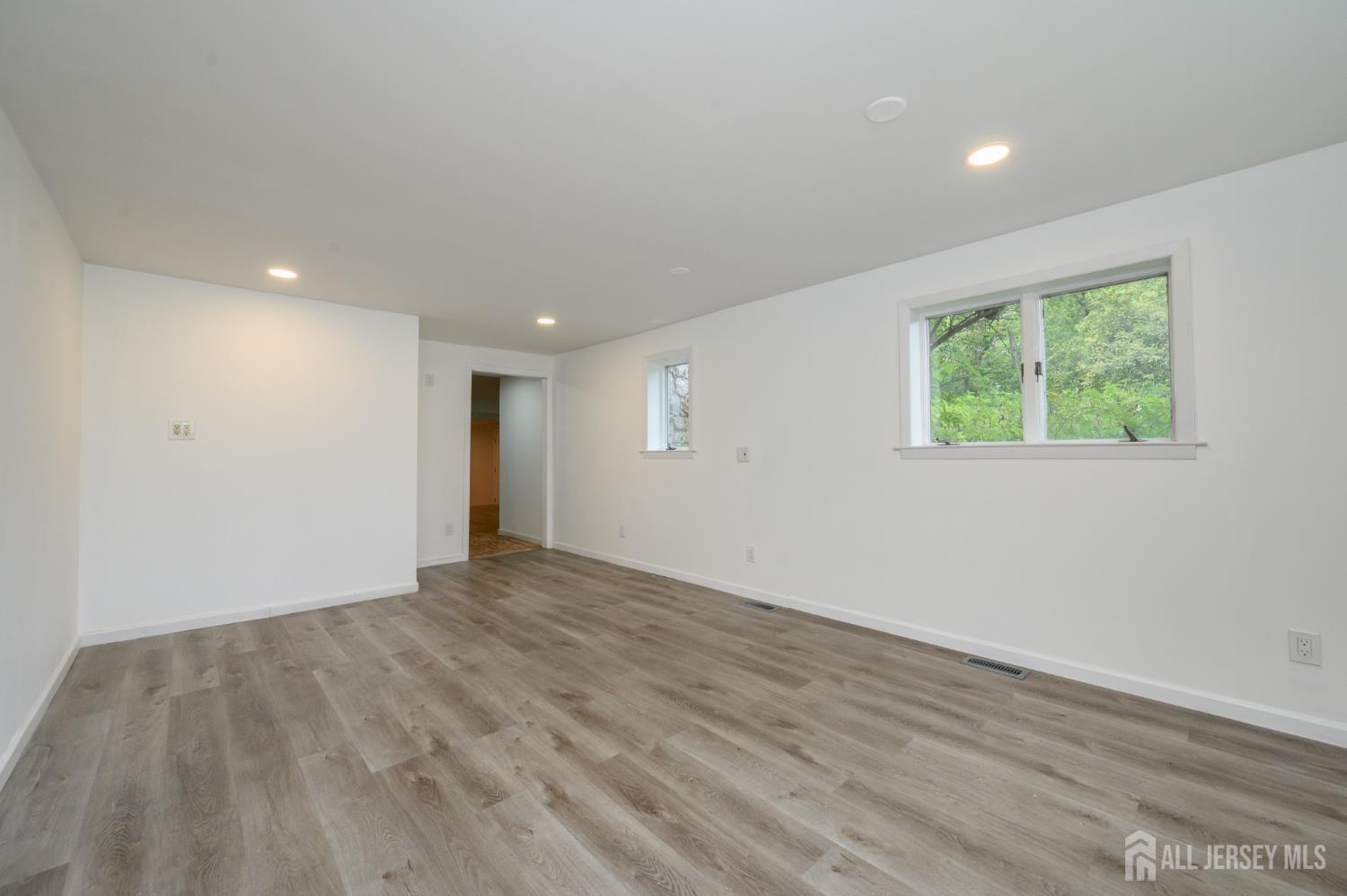 596 Keefe Road Lawrence NJ 08648