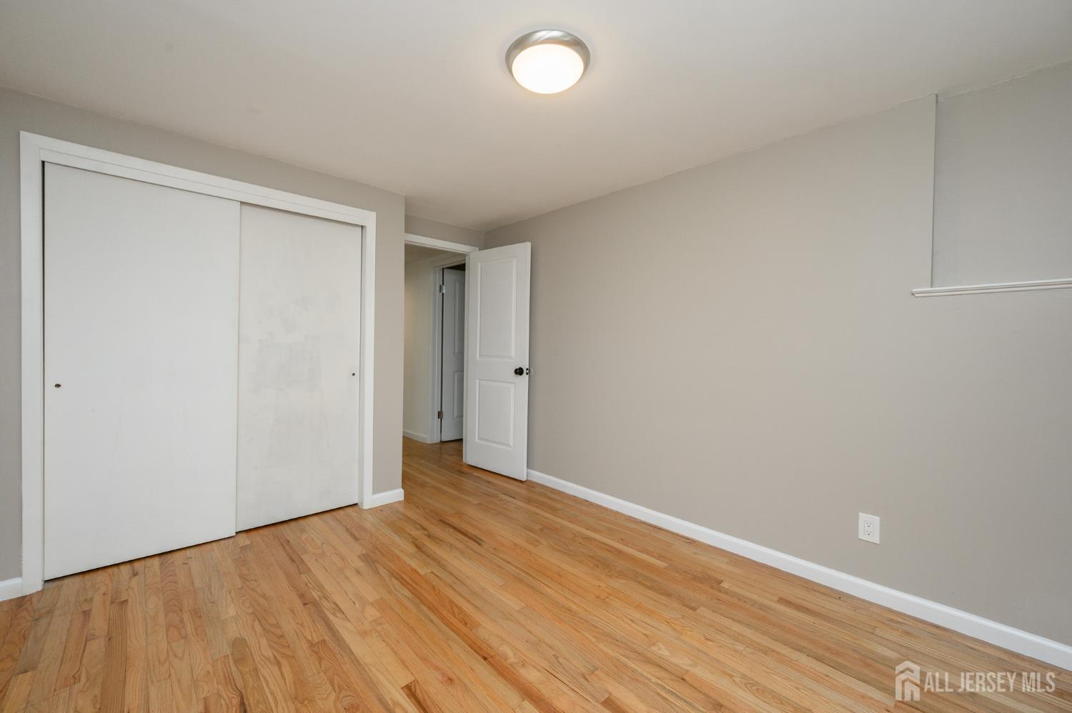 596 Keefe Road Lawrence NJ 08648
