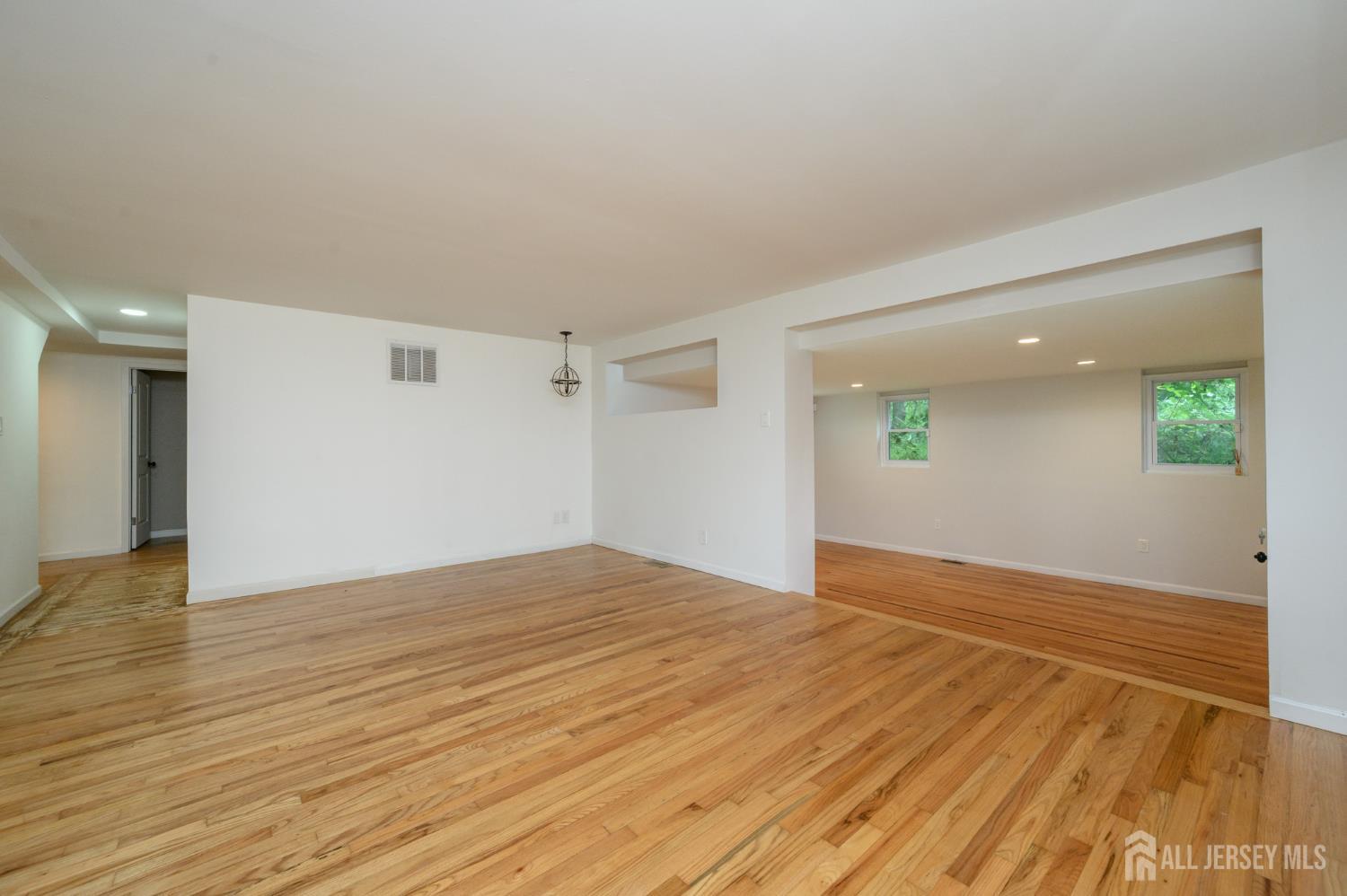 596 Keefe Road Lawrence NJ 08648
