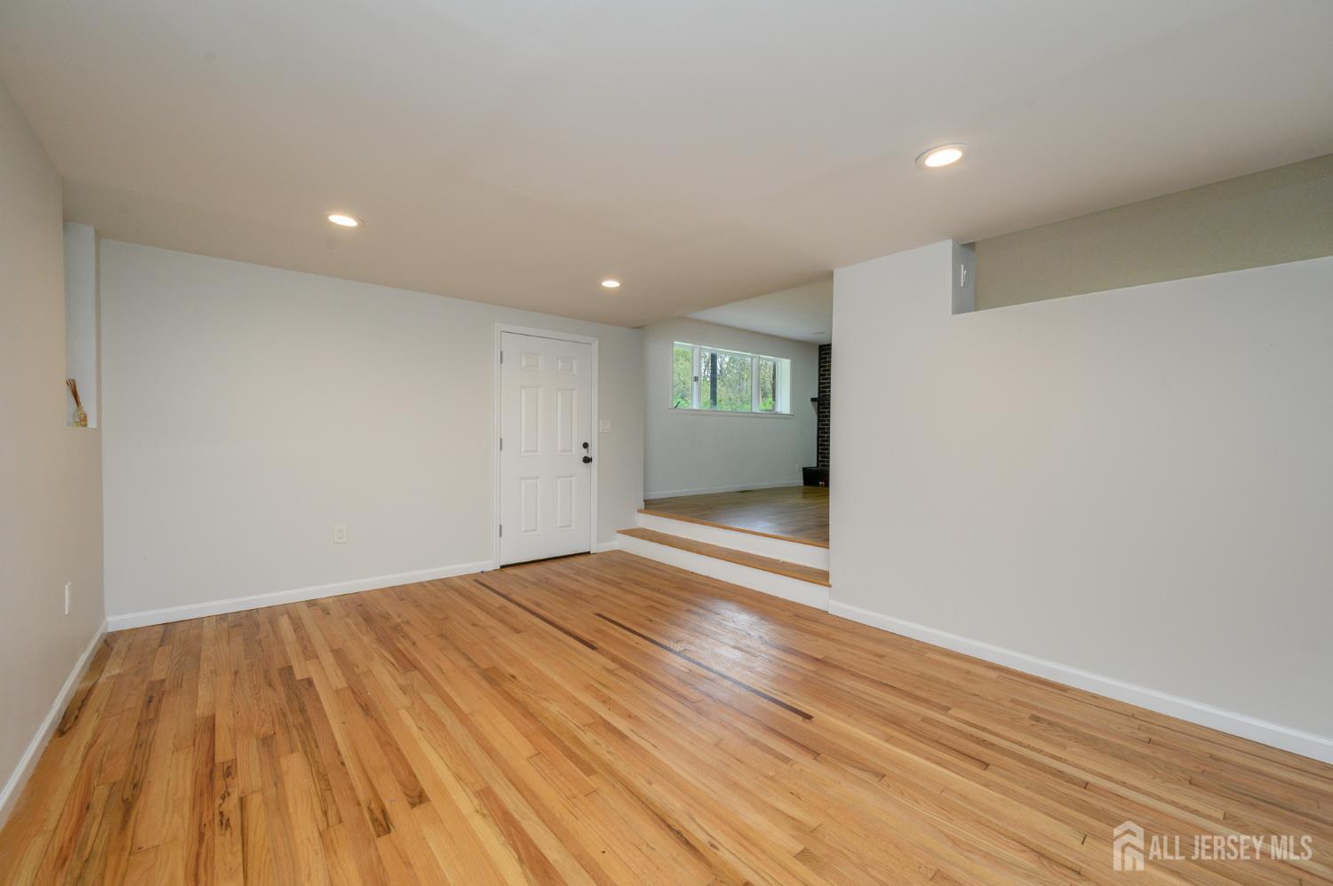 596 Keefe Road Lawrence NJ 08648