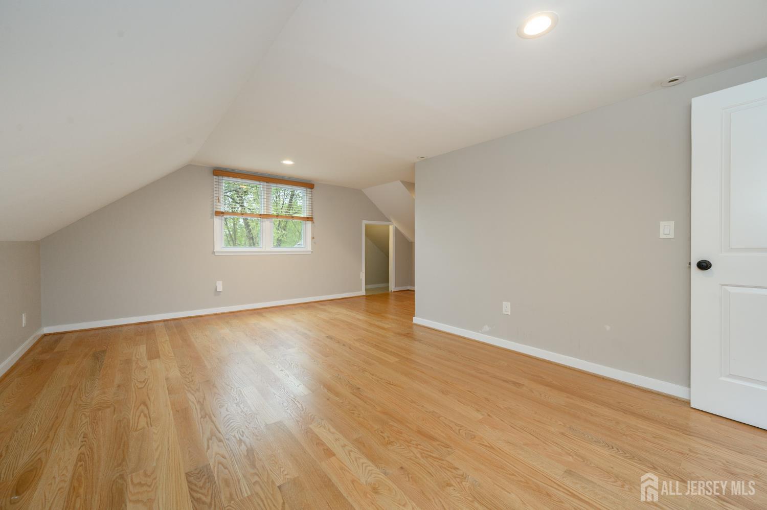 596 Keefe Road Lawrence NJ 08648
