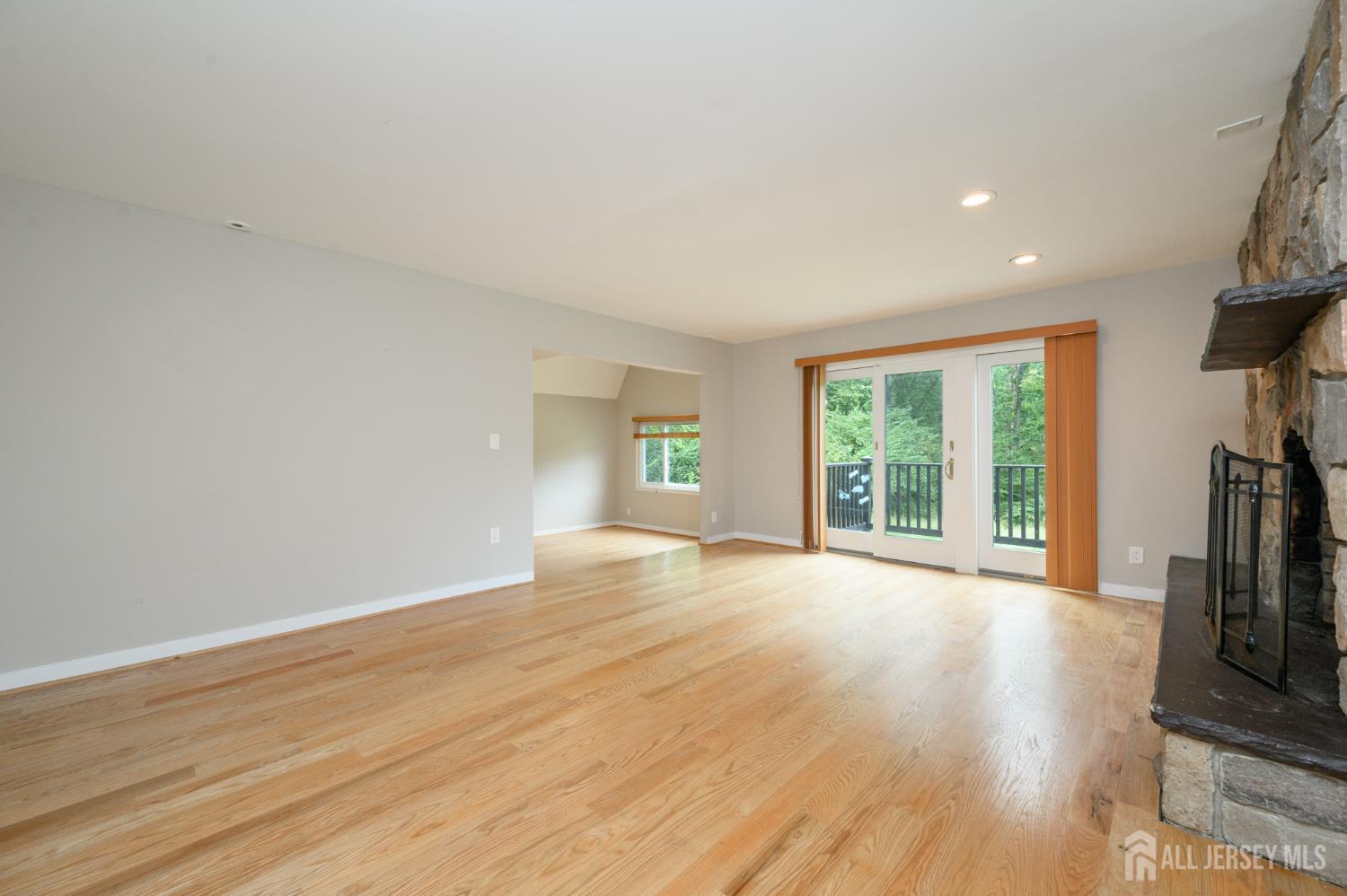 596 Keefe Road Lawrence NJ 08648