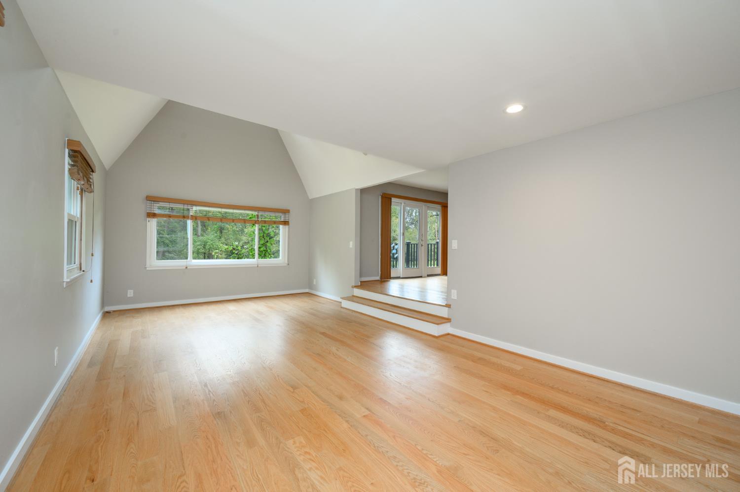596 Keefe Road Lawrence NJ 08648
