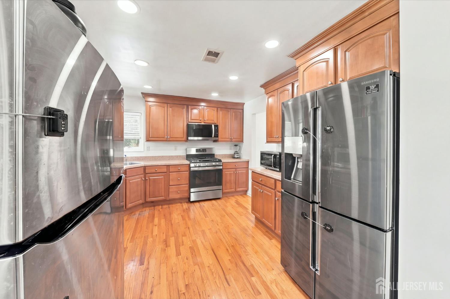 36 Fiume Street Iselin NJ 08830