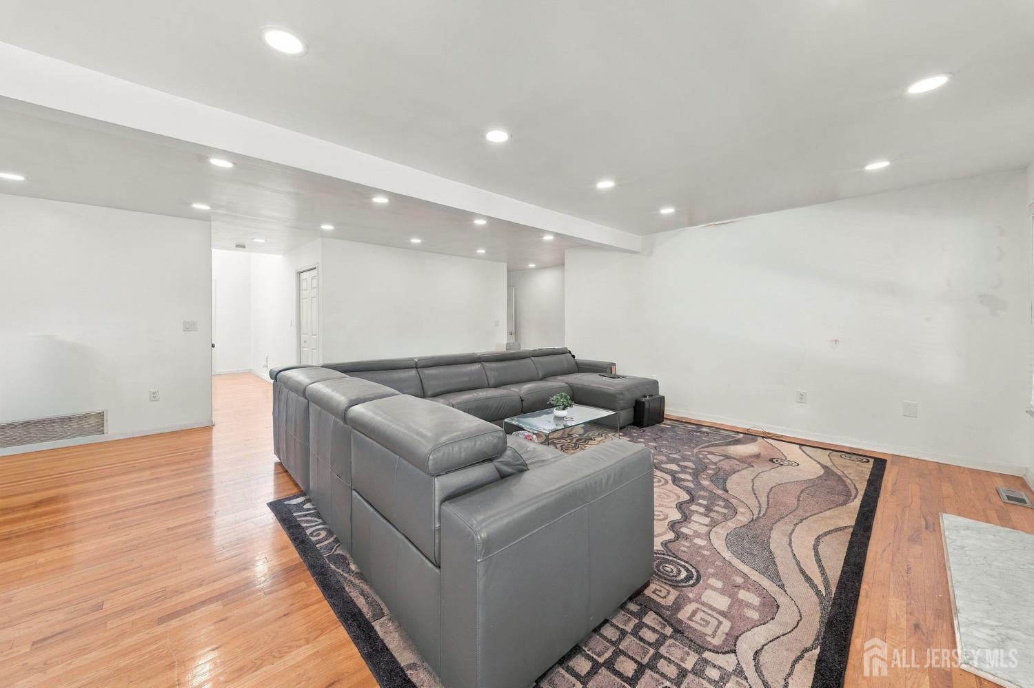 36 Fiume Street Iselin NJ 08830