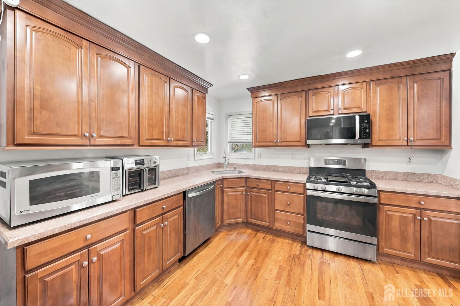 36 Fiume Street Iselin NJ 08830