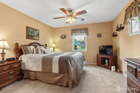 27 W James Place Iselin NJ 08830