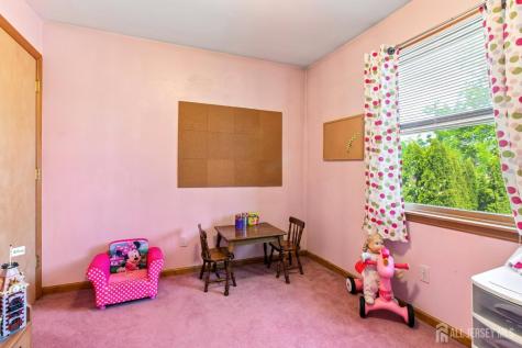27 W James Place Iselin NJ 08830