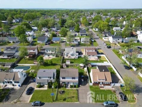 27 W James Place Iselin NJ 08830