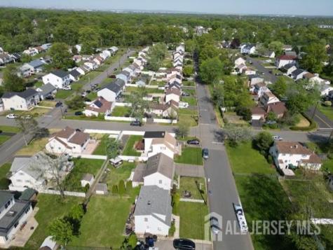 27 W James Place Iselin NJ 08830