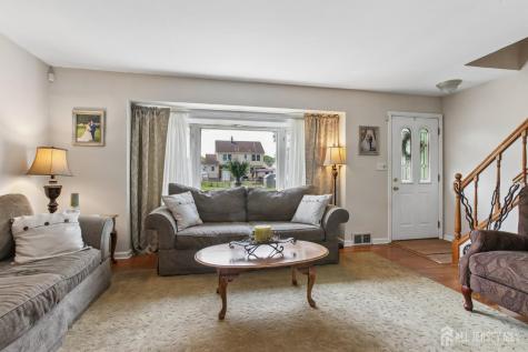 27 W James Place Iselin NJ 08830