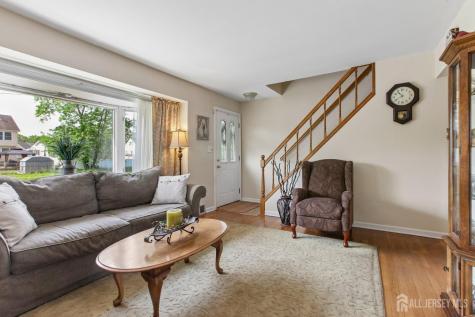 27 W James Place Iselin NJ 08830