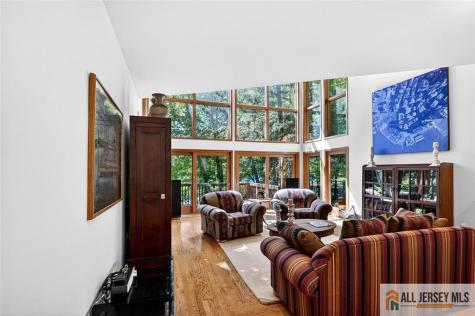 5 Pershing Court North Brunswick NJ 08902