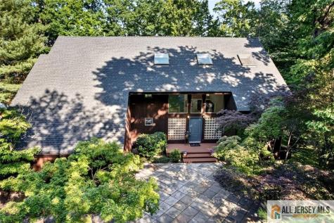 5 Pershing Court North Brunswick NJ 08902