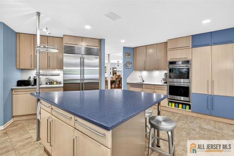 5 Pershing Court North Brunswick NJ 08902