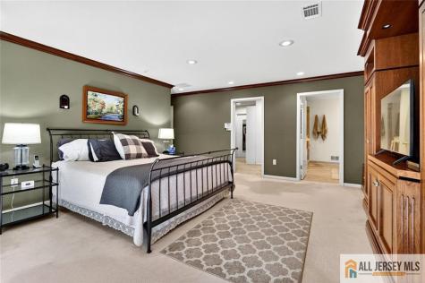 5 Pershing Court North Brunswick NJ 08902