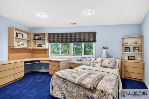 5 Pershing Court North Brunswick NJ 08902