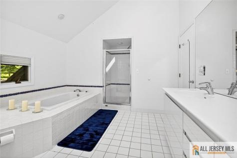 5 Pershing Court North Brunswick NJ 08902