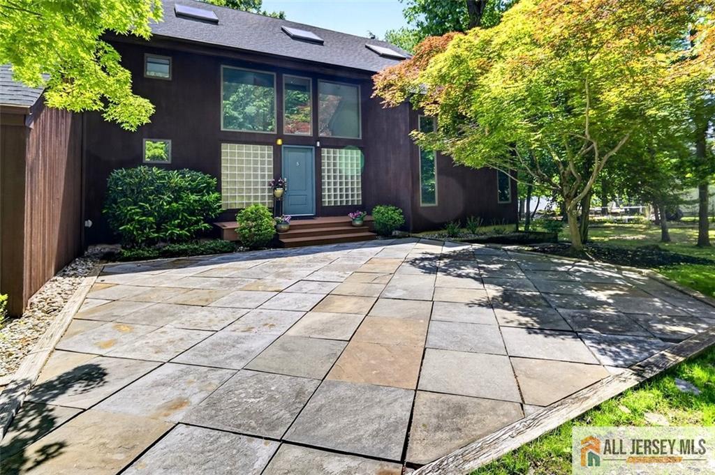 5 Pershing Court North Brunswick NJ 08902