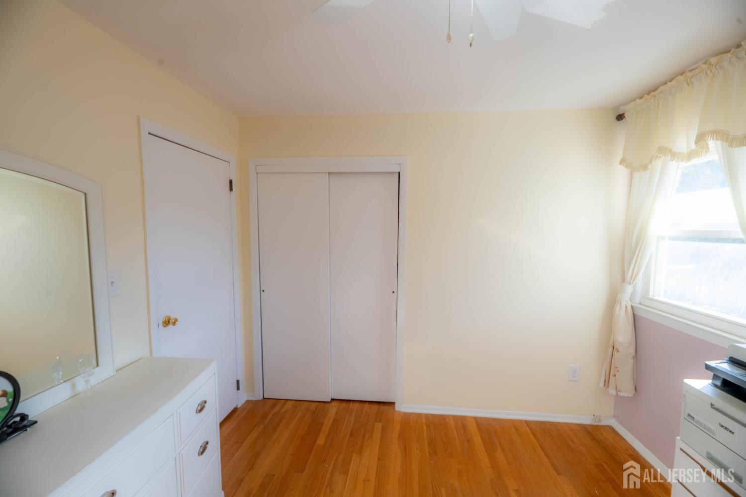 4 Charles Court Edison NJ 08820