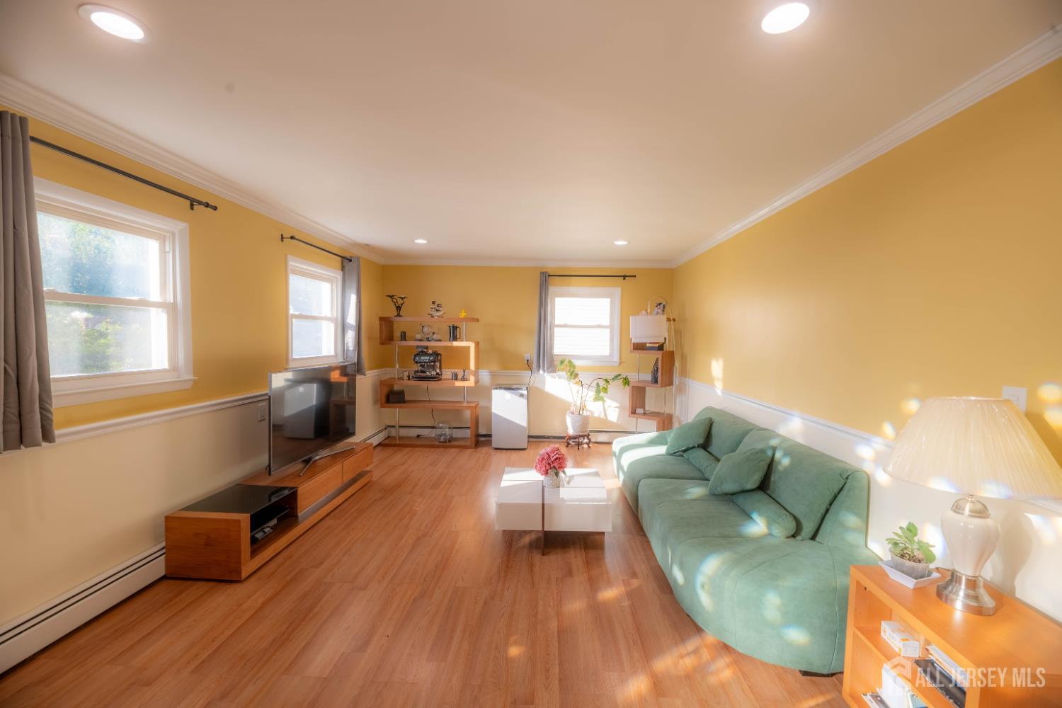 4 Charles Court Edison NJ 08820