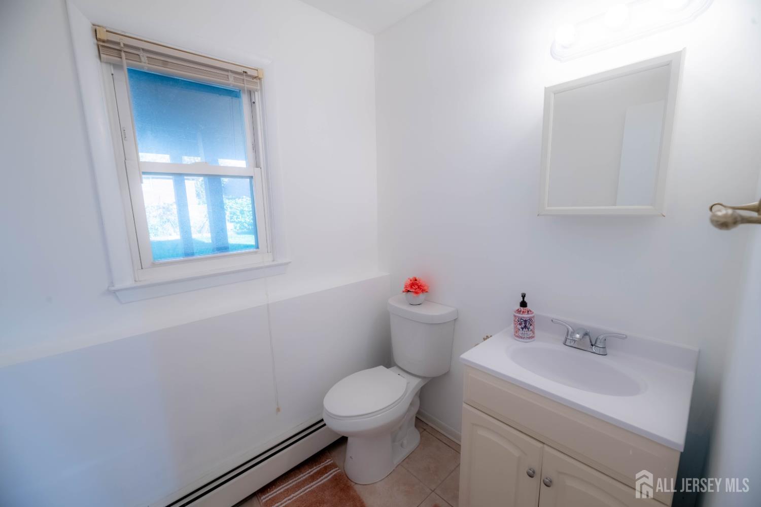 4 Charles Court Edison NJ 08820