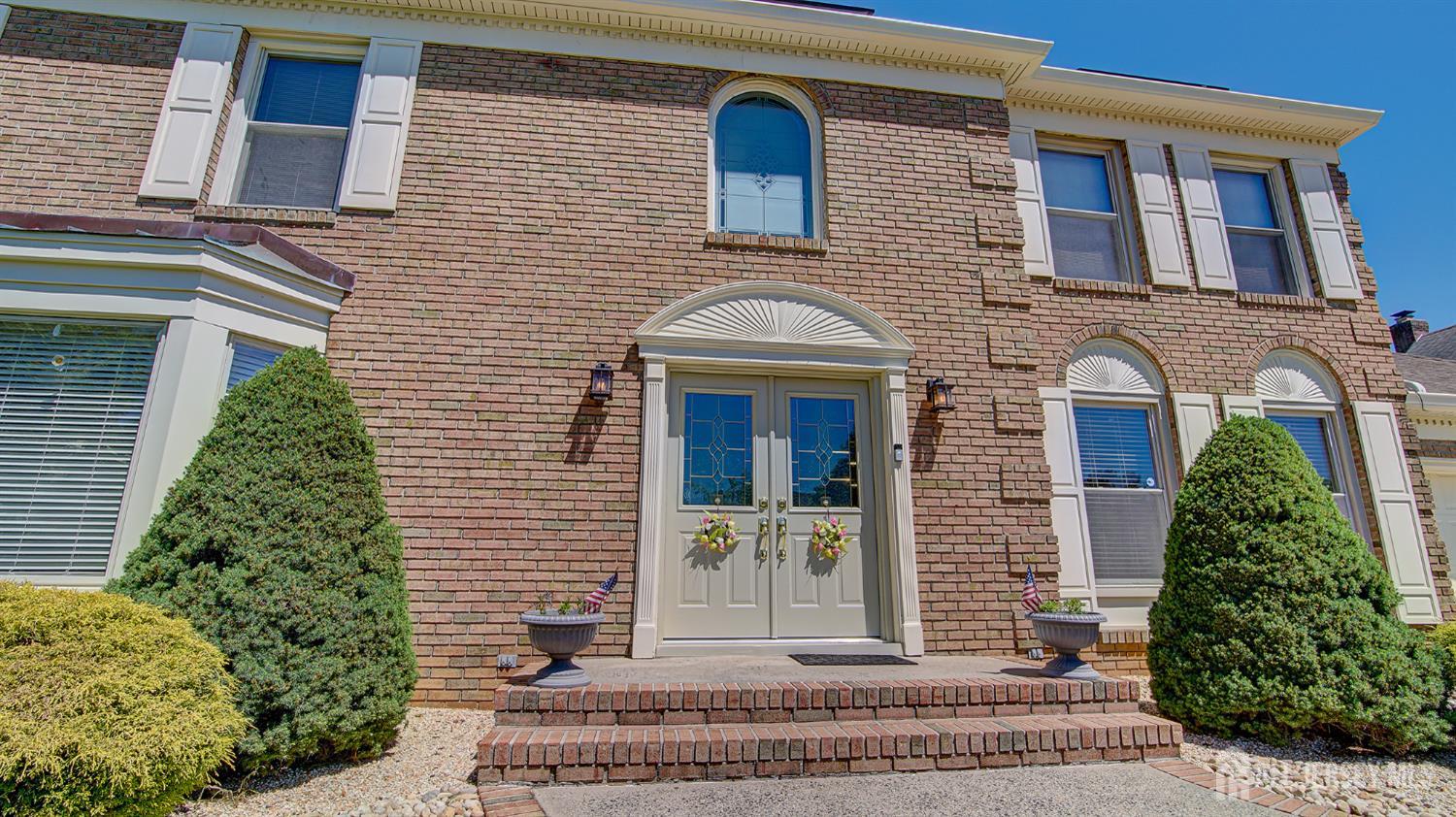 43 Homestead Circle Marlboro NJ 07746