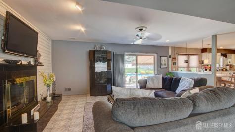 43 Homestead Circle Marlboro NJ 07746