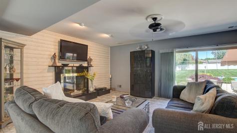 43 Homestead Circle Marlboro NJ 07746