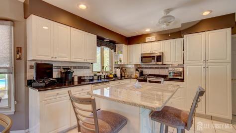 43 Homestead Circle Marlboro NJ 07746
