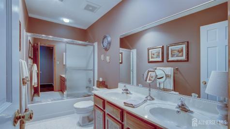 43 Homestead Circle Marlboro NJ 07746