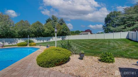 43 Homestead Circle Marlboro NJ 07746