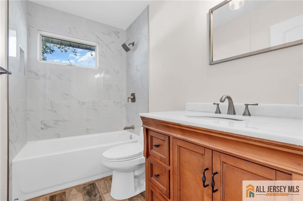 102 Avonridge Road Raritan NJ 08869
