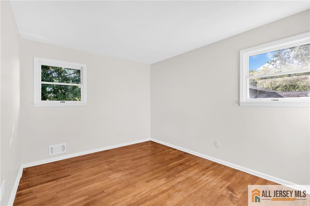 102 Avonridge Road Raritan NJ 08869