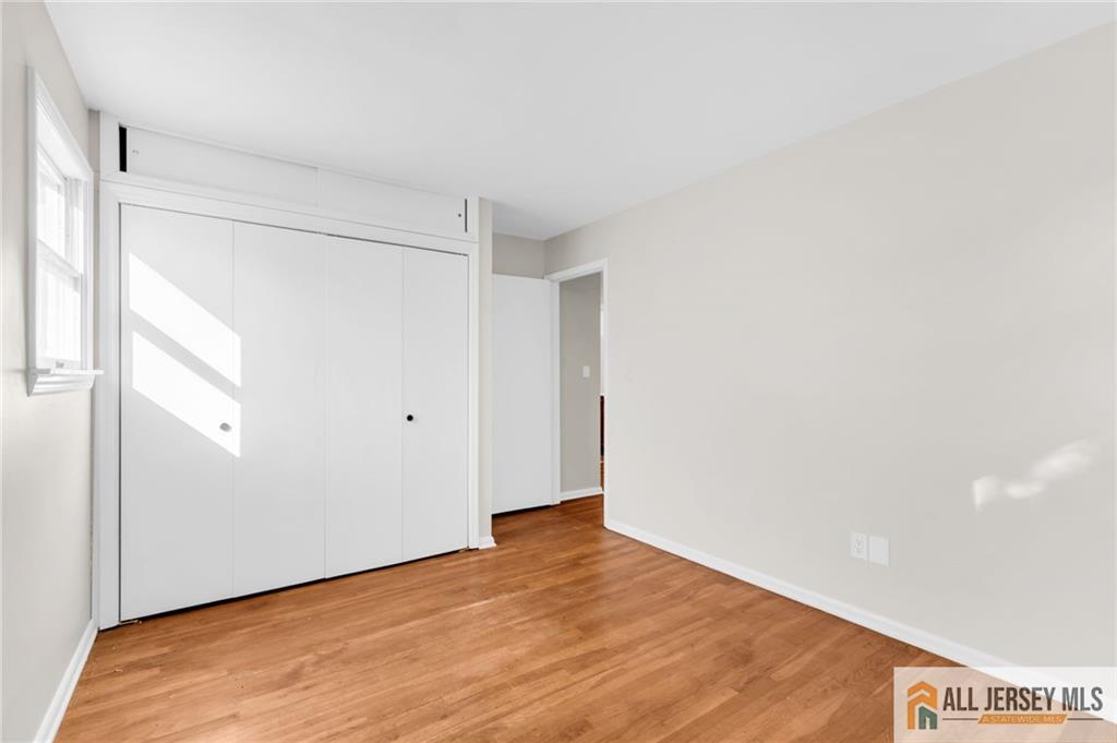 102 Avonridge Road Raritan NJ 08869
