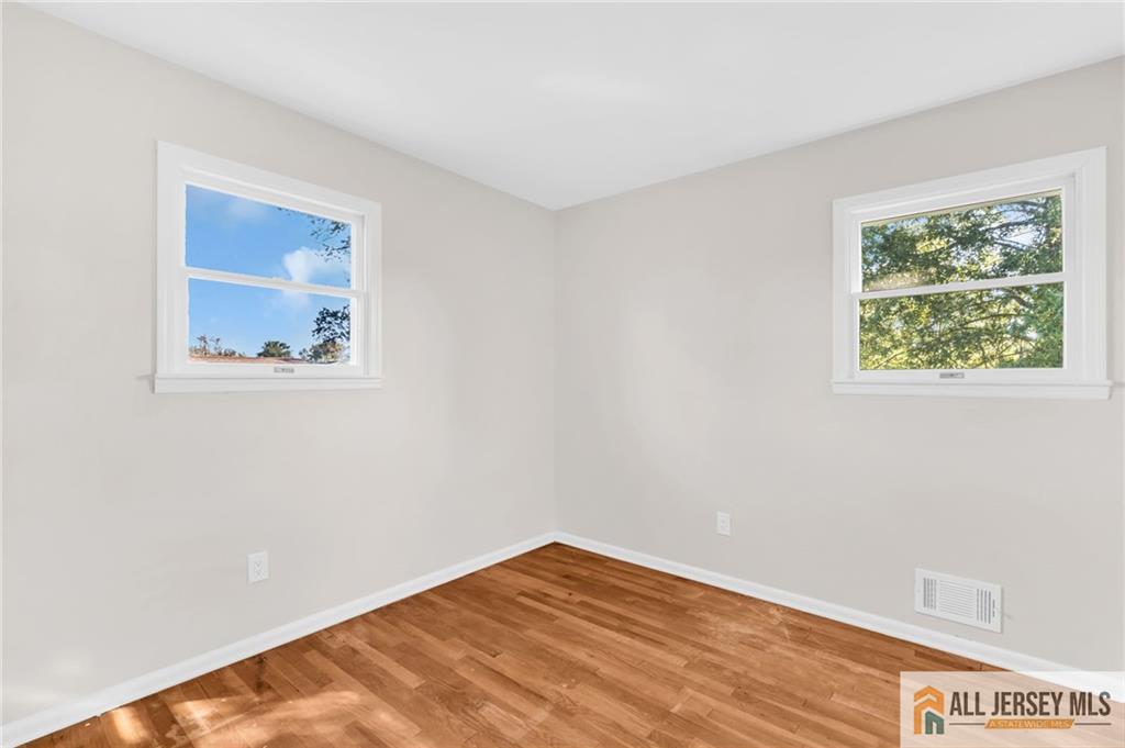 102 Avonridge Road Raritan NJ 08869