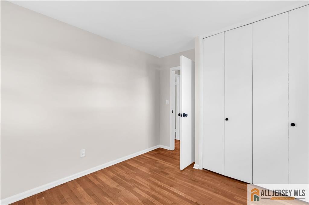 102 Avonridge Road Raritan NJ 08869