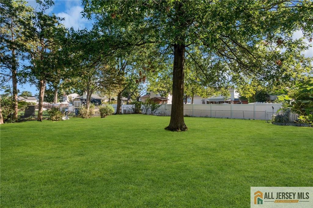 102 Avonridge Road Raritan NJ 08869