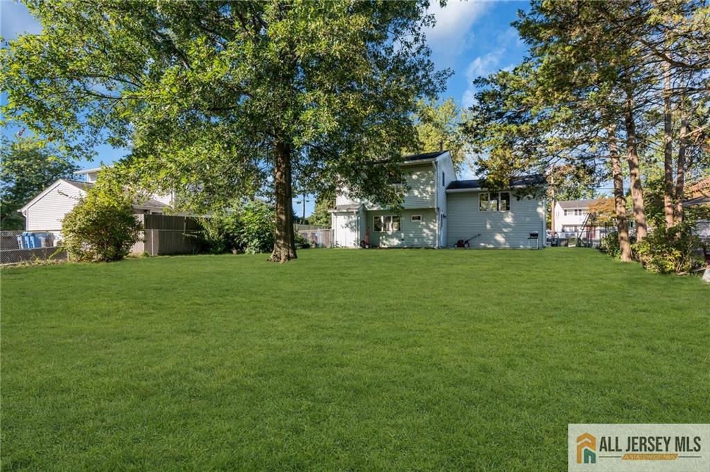 102 Avonridge Road Raritan NJ 08869